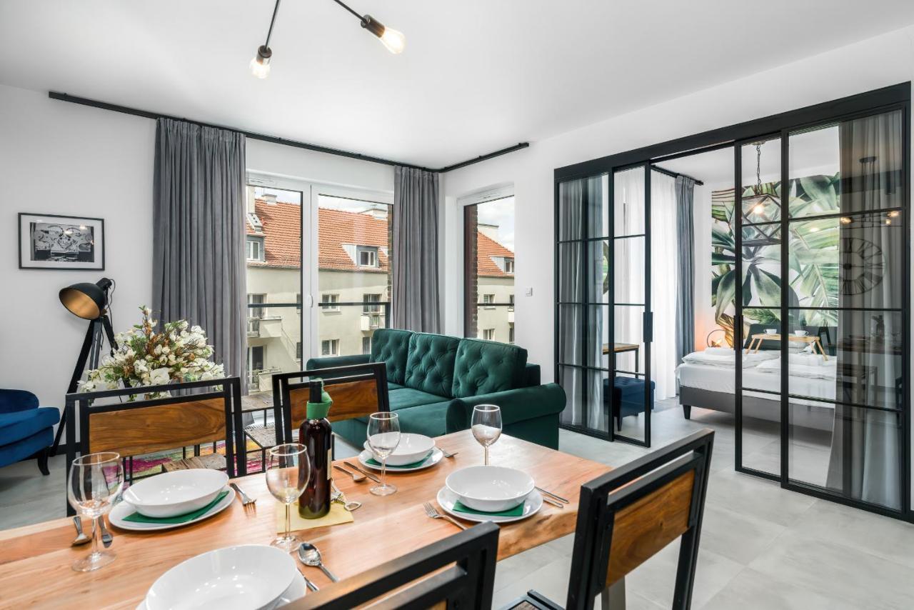 Apartments Poznan Chwaliszewo Residence With Free Garage By Noclegi Renters Ngoại thất bức ảnh