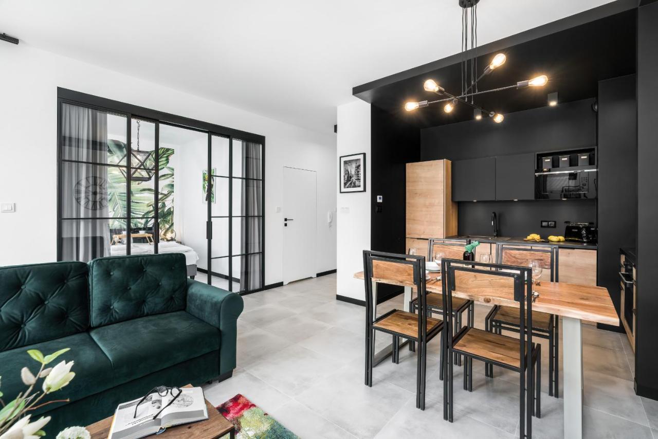 Apartments Poznan Chwaliszewo Residence With Free Garage By Noclegi Renters Ngoại thất bức ảnh